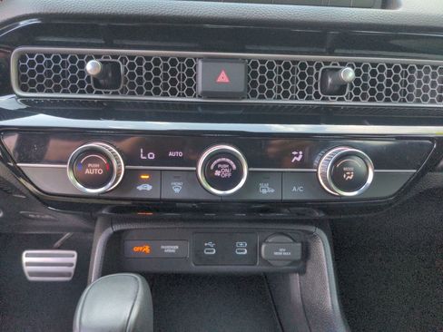 Certified 2025 Honda Civic Sport image 38