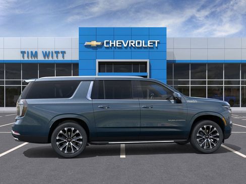 New 2026 Chevrolet Suburban High Country image 5