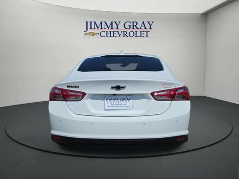 Used 2025 Chevrolet Malibu LT w/ Redline Edition FWD image 4