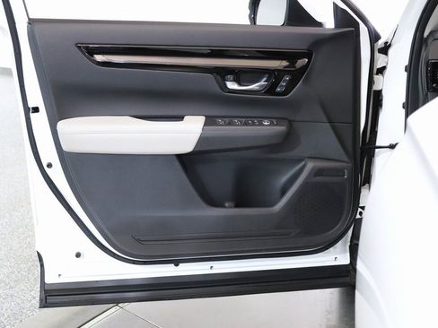 Used 2023 Honda CR-V EX-L image 11