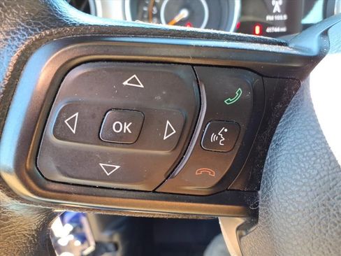 Used 2018 Jeep Wrangler Unlimited Sport image 19