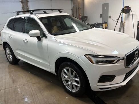 Used 2018 Volvo XC60 T5 Momentum image 7