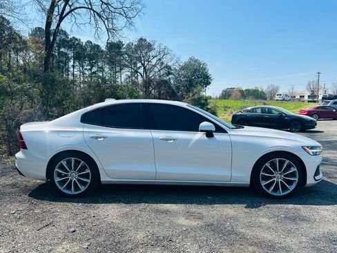 Used 2020 Volvo S60 T5 Momentum FWD image 7