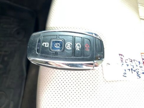 Used 2019 Lincoln MKZ Reserve image 27