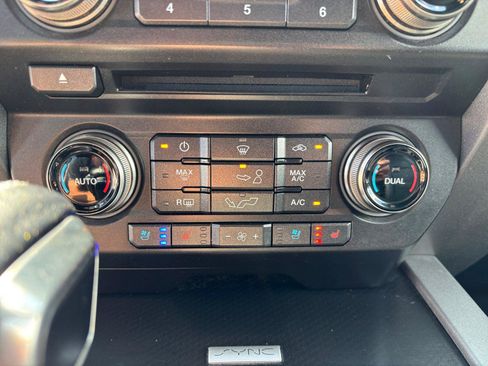 Used 2018 Ford F150 Raptor w/ Equipment Group 802A Luxury AWD/4WD image 33