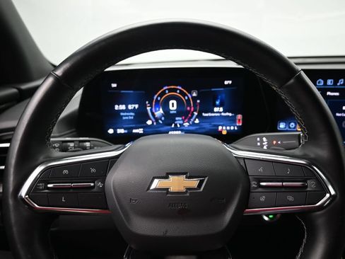 Used 2024 Chevrolet Traverse LT AWD/4WD image 14