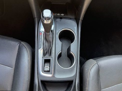 Used 2020 Chevrolet Equinox Premier FWD image 16