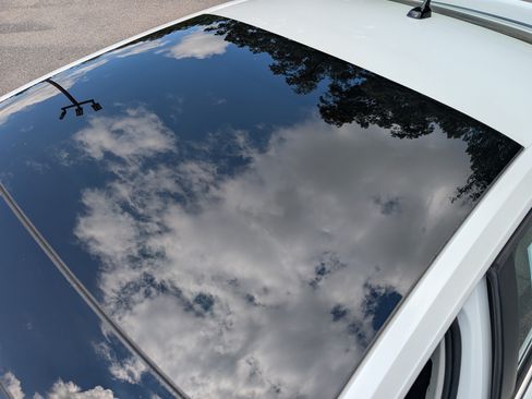 Used 2025 Volkswagen Jetta SE w/ Sunroof Package FWD image 14