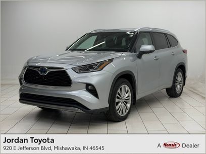 Used 2023 Toyota Highlander Platinum