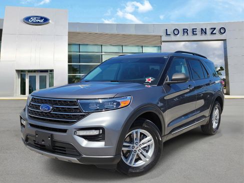 Used 2024 Ford Explorer XLT w/ Equipment Group 202A RWD image 1