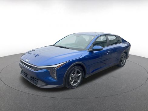 Used 2025 Kia K4 LXS image 7