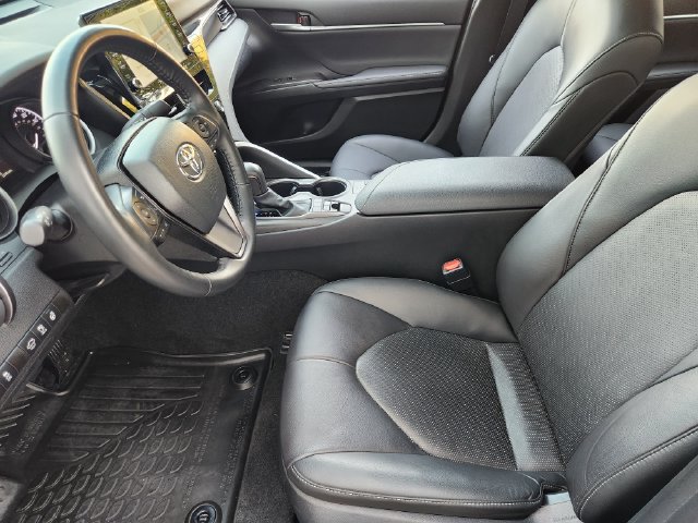 Used 2023 Toyota Camry XSE w/ Navigation Package FWD image 9