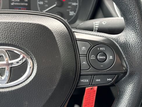 Used 2024 Toyota Corolla LE FWD image 20