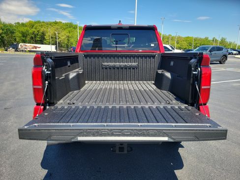 New 2026 Toyota Tacoma SR5 AWD/4WD image 9