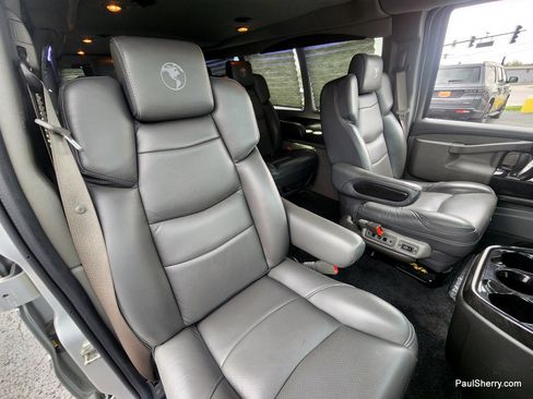 Used 2023 Chevrolet Express 2500 Extended RWD image 8