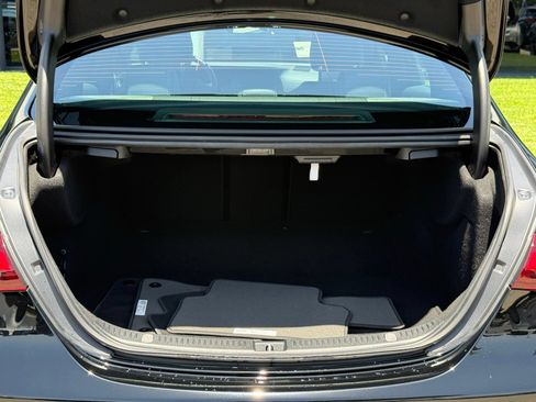 Used 2023 Mercedes-Benz E 450 4MATIC Sedan image 17