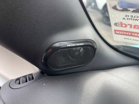 Used 2017 MINI Cooper S image 33