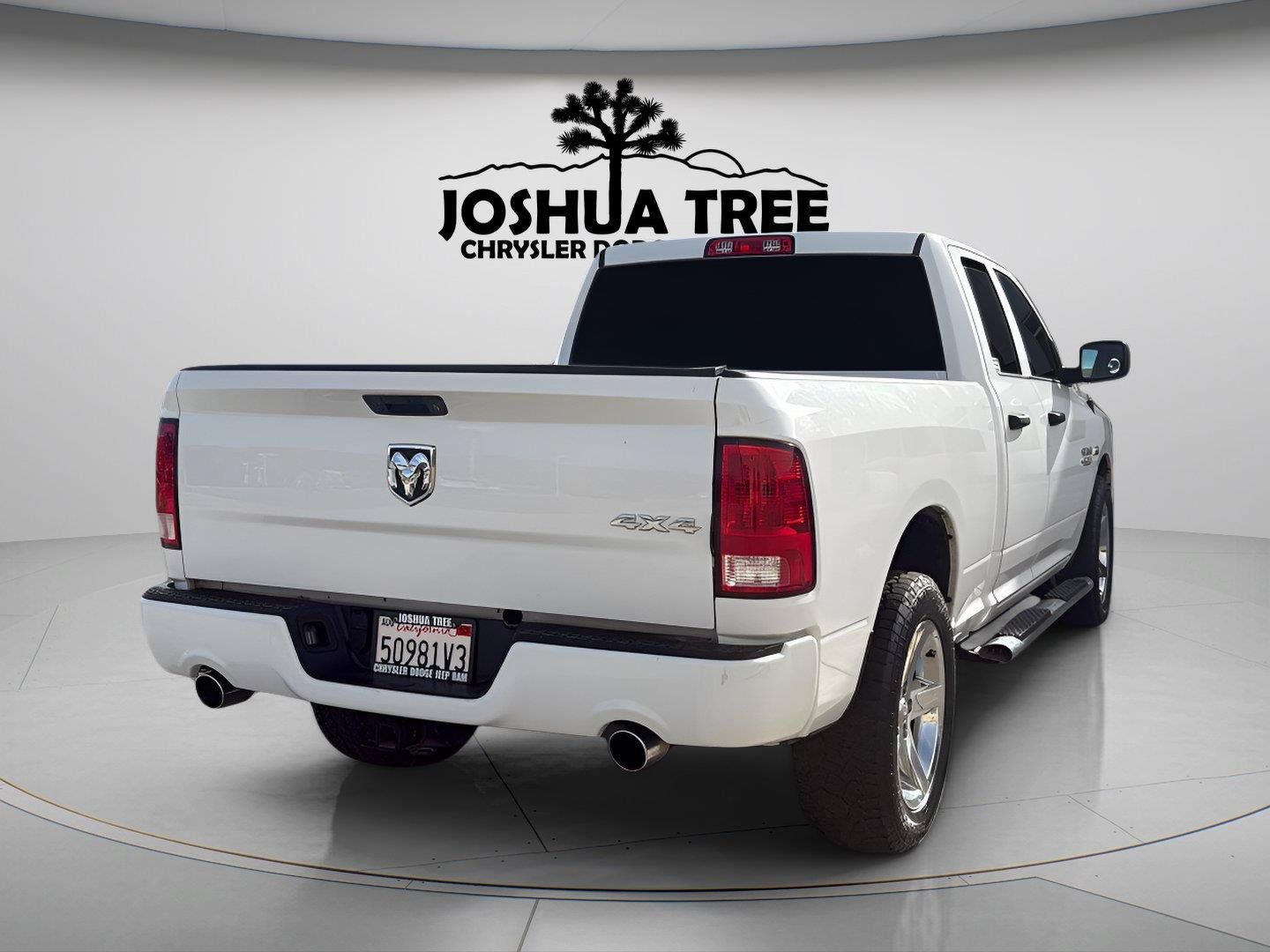 Used 2018 RAM 1500 Express w/ Express Value Package AWD/4WD image 11