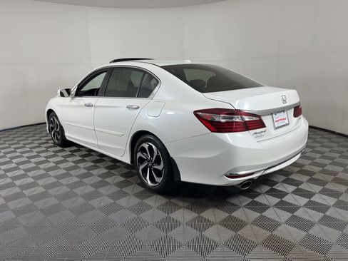 Certified 2017 Honda Accord EX-L image 14