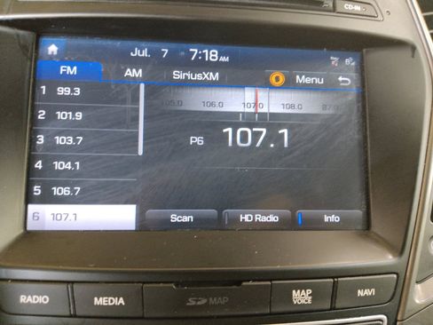 Used 2018 Hyundai Santa Fe Sport AWD/4WD image 25