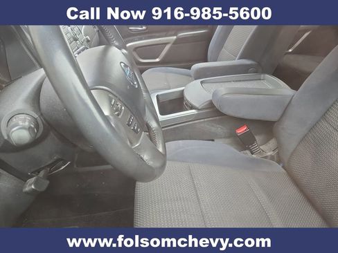 Used 2015 Nissan Armada SV image 6