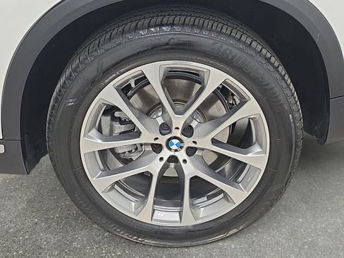 Certified 2024 BMW X5 xDrive40i w/ Premium Package image 33