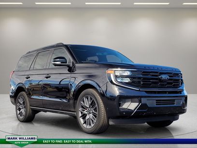 Used 2025 Ford Expedition Platinum w/ Stealth Performance Package