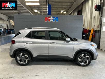 New 2025 Hyundai Venue SEL