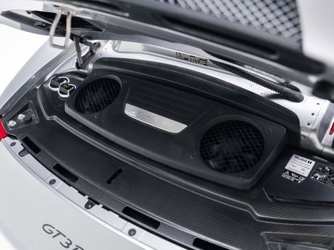 Used 2019 Porsche 911 GT3 RS image 43