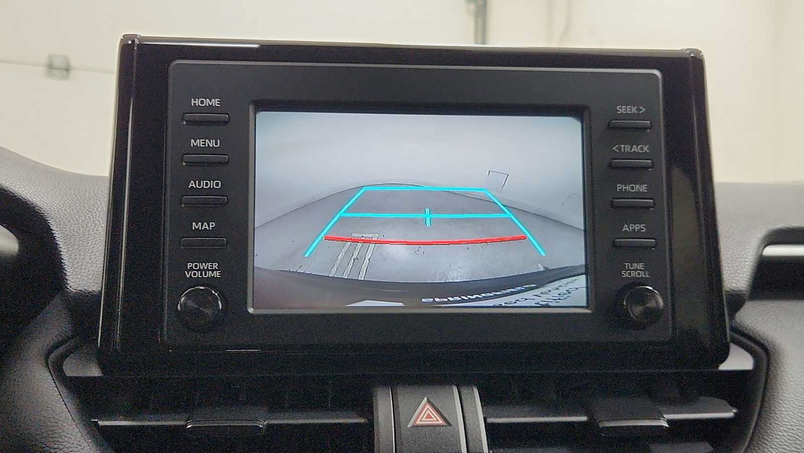 Certified 2019 Toyota RAV4 LE w/ Carpet Mat Package AWD/4WD image 19