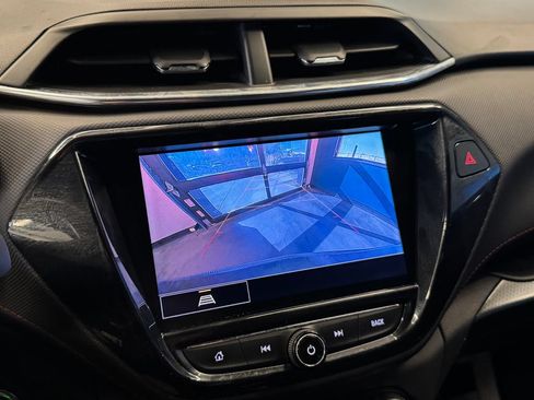 Used 2022 Chevrolet TrailBlazer RS w/ Technology Package FWD image 14
