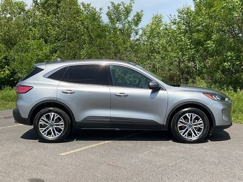 Used 2022 Ford Escape SEL w/ Technology Package AWD/4WD image 24