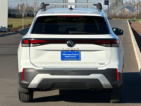 New 2026 Volkswagen Tiguan S AWD/4WD image 4