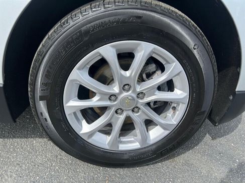 Used 2020 Chevrolet Equinox LT FWD image 40
