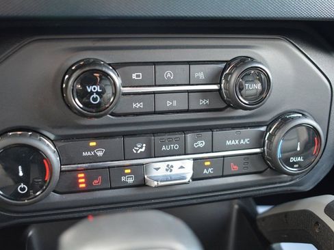 Used 2022 Ford Bronco Outer Banks image 17