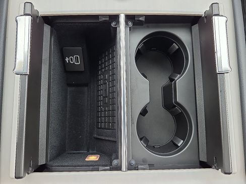 New 2025 Lincoln Navigator Reserve w/ Jet Appearance Package AWD/4WD image 19