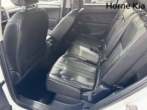 Used 2022 Volkswagen Tiguan SE image 12