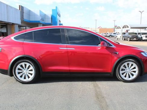 Used 2020 Tesla Model X Long Range AWD/4WD image 2