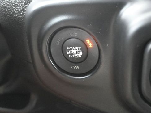 Used 2022 Jeep Wrangler Unlimited Sport image 21