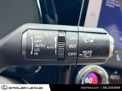 Used 2025 Lexus RX 350h w/ Accessory Package AWD/4WD image 30