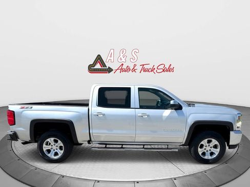 Used 2018 Chevrolet Silverado 1500 LT w/ All Star Edition AWD/4WD image 6