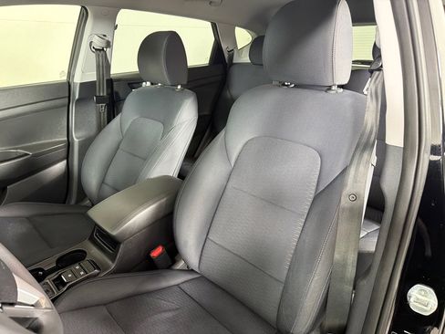Used 2021 Hyundai Tucson SE w/ Cargo Package FWD image 12