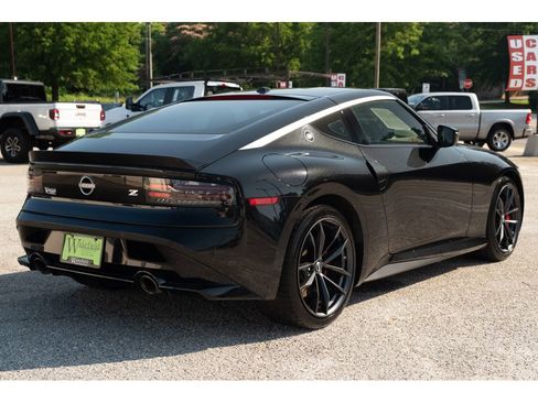 Used 2023 Nissan Z w/ Floor Mat Package (L93) RWD image 8