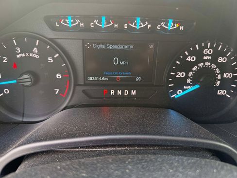 Used 2019 Ford F150 XL w/ Equipment Group 101A Mid AWD/4WD image 10