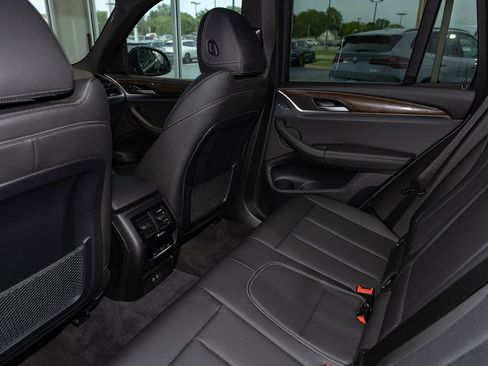Used 2023 BMW X3 xDrive30i w/ Premium Package w/ZPA AWD/4WD image 9