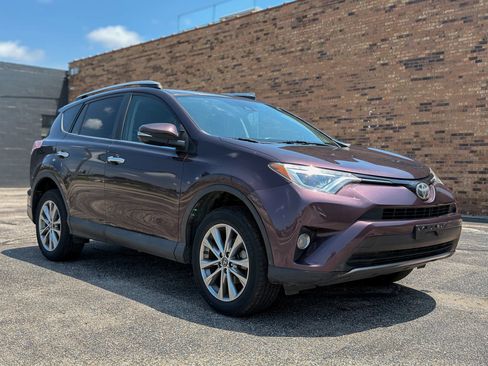 Used 2017 Toyota RAV4 Limited FWD image 1