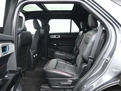 Used 2023 Ford Explorer ST-Line w/ Class IV Trailer Tow Package AWD/4WD image 26