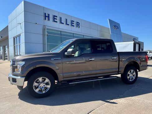 Used 2017 Ford F150 XLT w/ Equipment Group 302A Luxury image 3