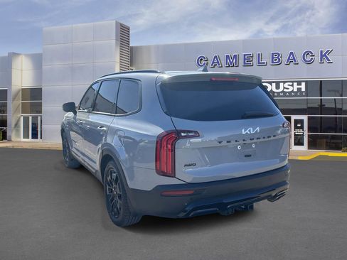 Used 2022 Kia Telluride SX w/ SX Prestige Package AWD/4WD image 6