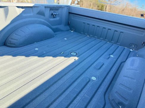 Used 2022 Ford F250 Lariat w/ Lariat Ultimate Package image 9